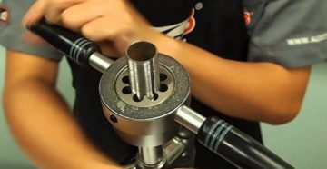 Нарезка резьбы на нержавеющей трубе вручную